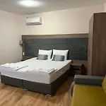 судио диксан * Pomorie