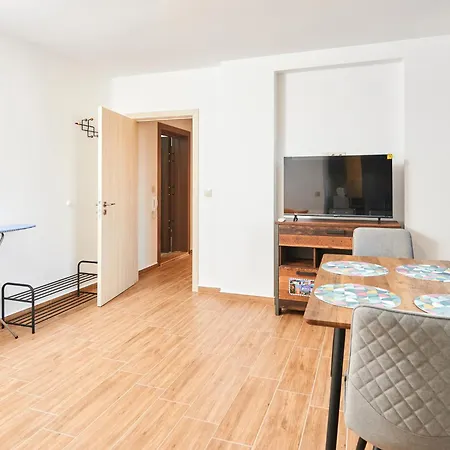 радина * Pomorie