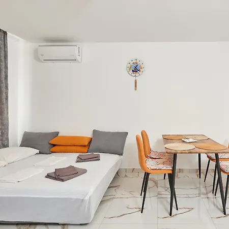 радина Апартамент Поморие