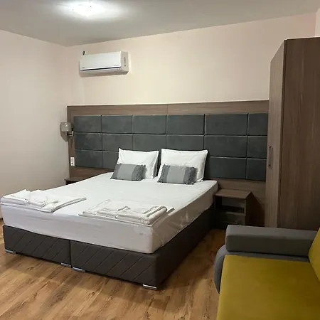 судио диксан * Pomorie