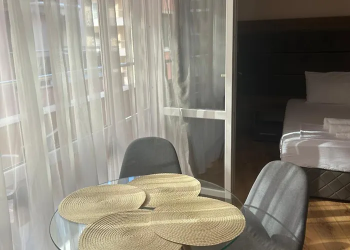 아파트 судио диксан 포마리